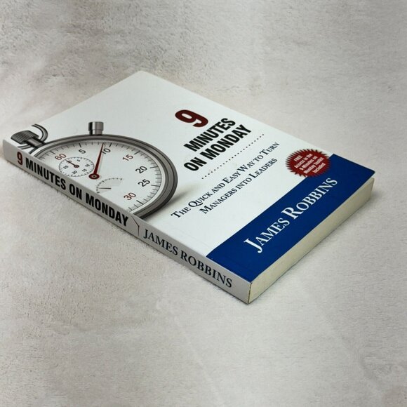 Nine Minutes on Monday: The Quick and Easy Way to Turn Managers into Leaders - Picture 2 of 3